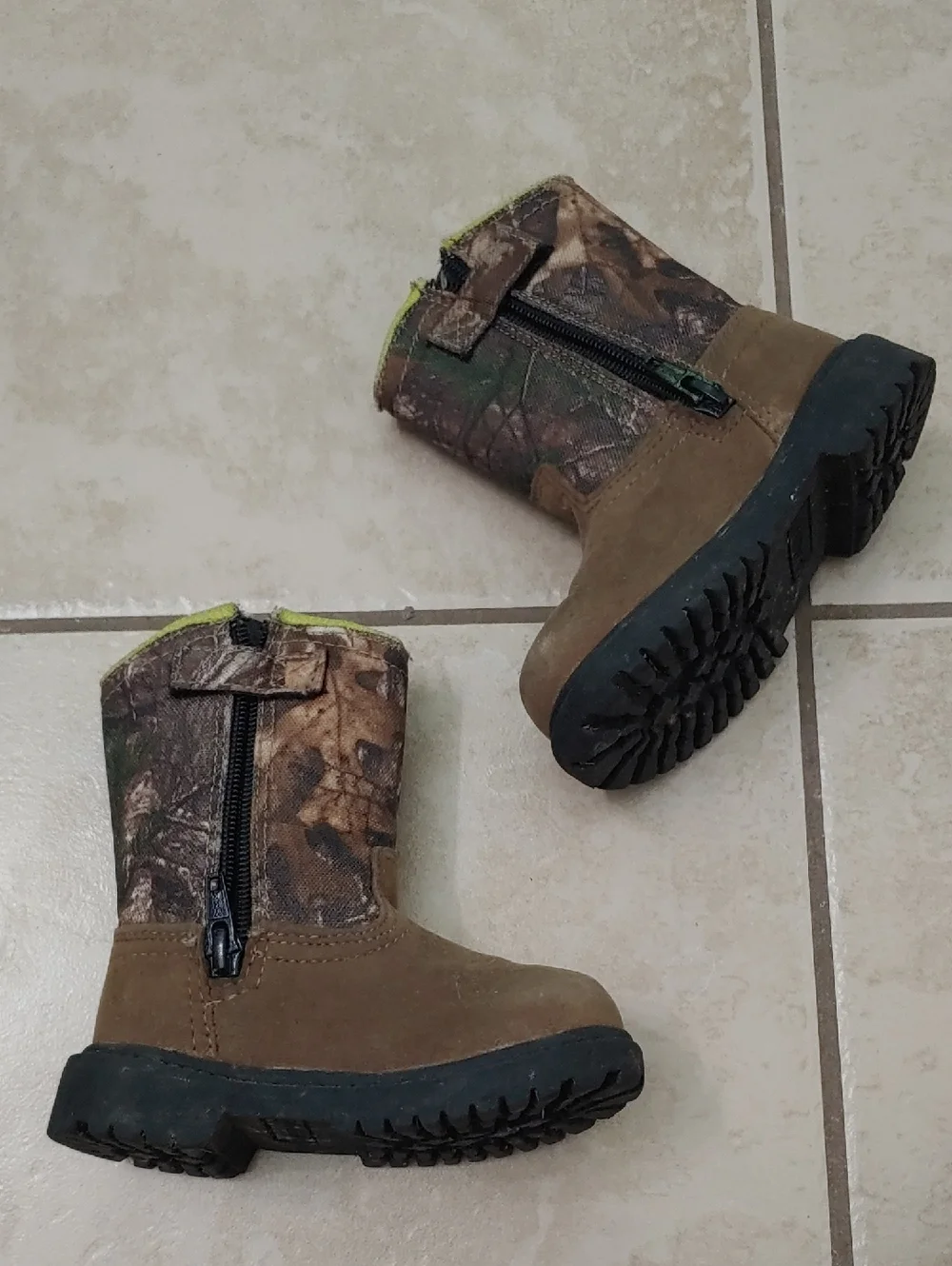 Magellan Baby Camo Boots Brown Zip Toddler Size 6